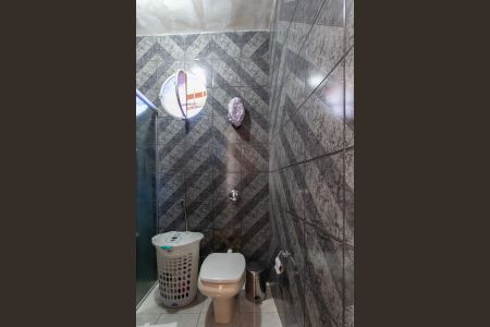 Casa para alugar com 387m², 4 quartos e 3 vagas Casa para alugar com 387m², 4 quartos e 3 vagasBanheiro da Suíte 3