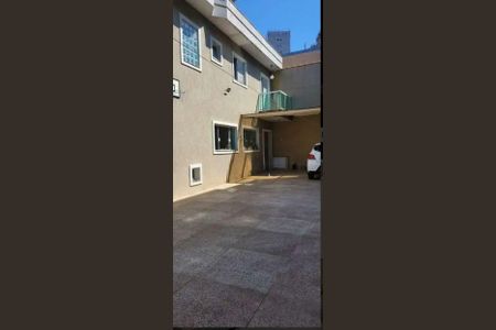 Casa à venda com 200m², 3 quartos e 7 vagas