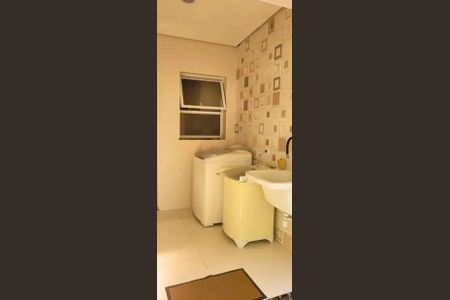 Casa à venda com 200m², 3 quartos e 7 vagas Casa à venda com 200m², 3 quartos e 7 vagasLavanderia