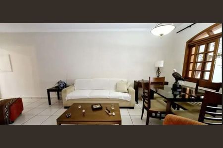 Sala de casa à venda com 2 quartos, 250m² em Itaim Bibi, São Paulo