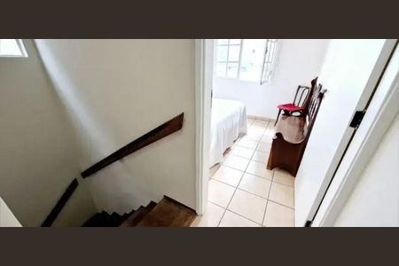 Escada de casa à venda com 2 quartos, 250m² em Itaim Bibi, São Paulo