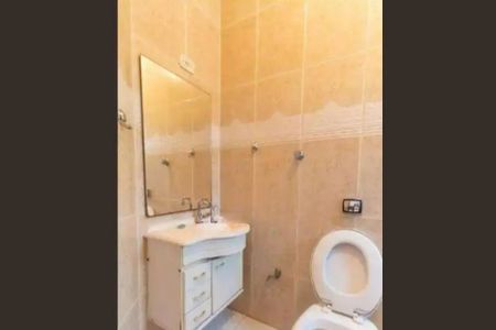 Casa à venda com 230m², 3 quartos e 4 vagasBanheiro