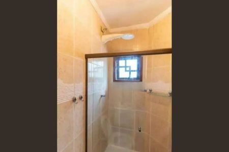 Casa à venda com 230m², 3 quartos e 4 vagasBanheiro