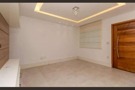 Sala de casa à venda com 2 quartos, 200m² em Cidade Patriarca, São Paulo