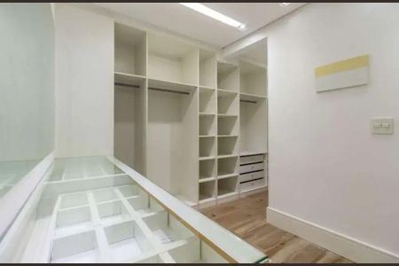 Casa à venda com 200m², 2 quartos e 3 vagasQuarto