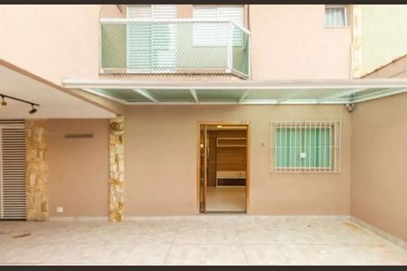 Garagem de casa à venda com 2 quartos, 200m² em Cidade Patriarca, São Paulo