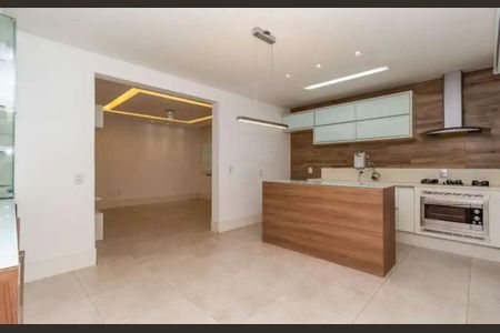 Sala de casa à venda com 2 quartos, 200m² em Cidade Patriarca, São Paulo