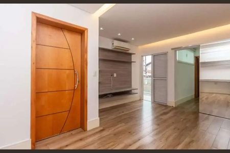 Sala de casa à venda com 2 quartos, 200m² em Cidade Patriarca, São Paulo