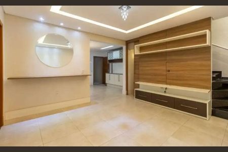 Sala de casa à venda com 2 quartos, 200m² em Cidade Patriarca, São Paulo