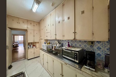 Apartamento à venda com 133m², 2 quartos e 1 vagaCozinha