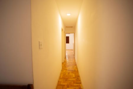 Casa para alugar com 210m², 3 quartos e 4 vagas Casa para alugar com 210m², 3 quartos e 4 vagasSuíte