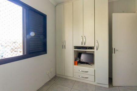 Apartamento à venda com 80m², 3 quartos e 2 vagasQuarto 2