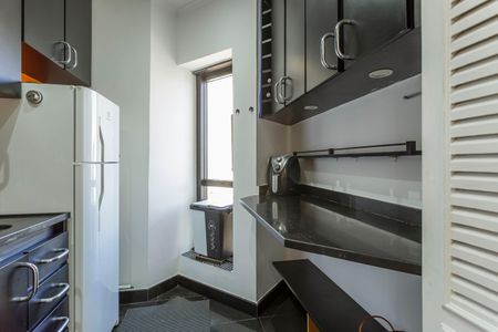 Apartamento para alugar com 80m², 2 quartos e 2 vagas Apartamento para alugar com 80m², 2 quartos e 2 vagasCozinha