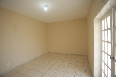 Casa à venda com 720m², 4 quartos e 2 vagasQuarto