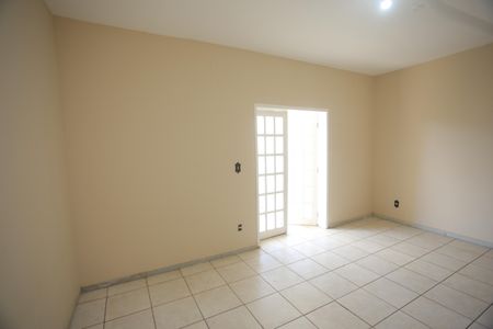 Casa à venda com 720m², 4 quartos e 2 vagasQuarto