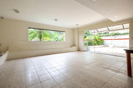 Apartamento à venda com 94m², 2 quartos e 1 vagaÁrea comum