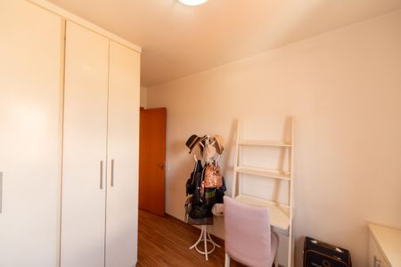 Apartamento à venda com 59m², 2 quartos e 1 vagaQuarto 2