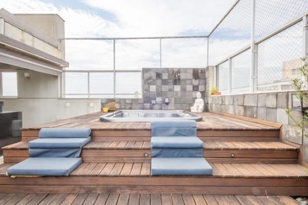 Apartamento à venda com 250m², 3 quartos e 3 vagasTerraço