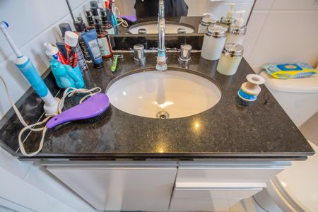 Apartamento à venda com 250m², 3 quartos e 3 vagasBanheiro da Suíte 1