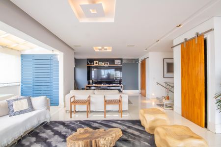 Apartamento à venda com 250m², 3 quartos e 3 vagasSala 2