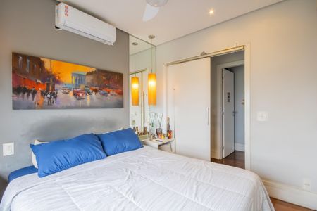 Apartamento à venda com 250m², 3 quartos e 3 vagasSuíte 2