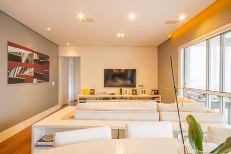 Apartamento à venda com 250m², 3 quartos e 3 vagasSala 1