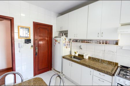 Apartamento à venda com 116m², 3 quartos e 2 vagasCozinha