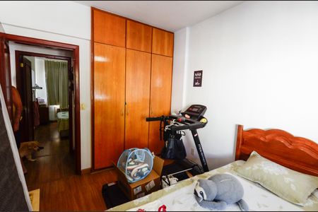 Apartamento à venda com 116m², 3 quartos e 2 vagasQuarto 2
