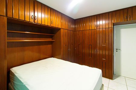 Apartamento à venda com 65m², 2 quartos e 1 vagaQuarto 2