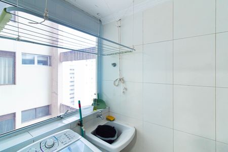 Apartamento à venda com 65m², 2 quartos e 1 vagaÁrea de Serviço