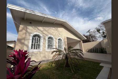 Casa à venda com 198m², 3 quartos e 4 vagasFoto 03