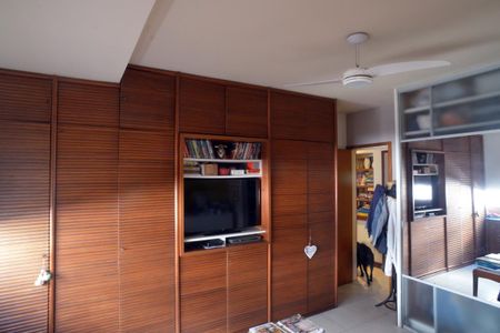 Apartamento à venda com 154m², 3 quartos e 2 vagasSuíte