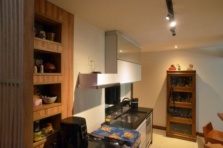 Apartamento à venda com 154m², 3 quartos e 2 vagasCozinha