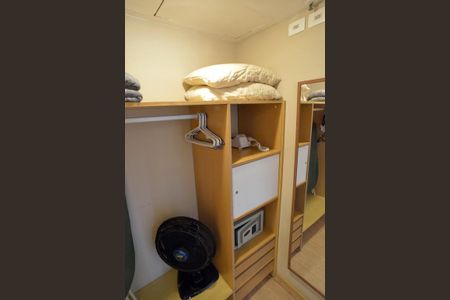 Closet de apartamento à venda com 2 quartos, 67m² em Barra da Tijuca, Rio de Janeiro