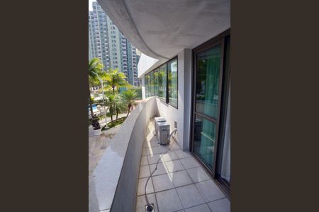 Sacada de apartamento à venda com 2 quartos, 67m² em Barra da Tijuca, Rio de Janeiro