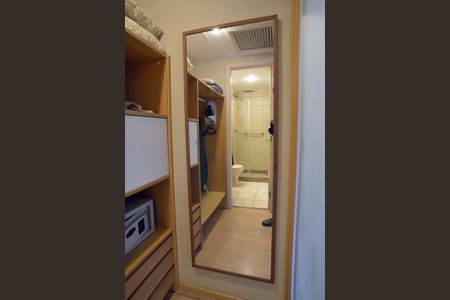 Apartamento à venda com 67m², 2 quartos e 1 vagaCloset