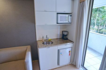 Sala/Cozinha de apartamento à venda com 2 quartos, 67m² em Barra da Tijuca, Rio de Janeiro