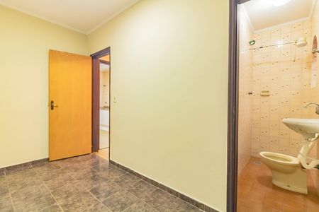 Casa à venda com 350m², 4 quartos e 5 vagas Casa à venda com 350m², 4 quartos e 5 vagasQuarto de Serviço