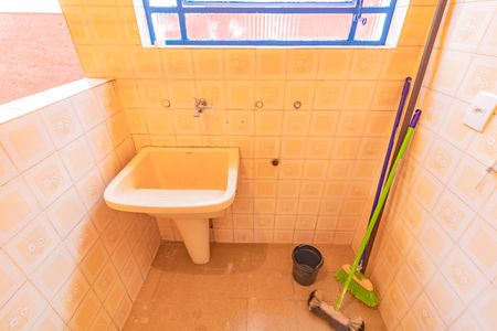 Casa à venda com 350m², 4 quartos e 5 vagas Casa à venda com 350m², 4 quartos e 5 vagasÁrea de Serviço