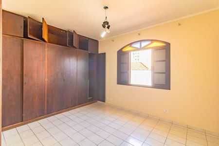 Casa à venda com 350m², 4 quartos e 5 vagas Casa à venda com 350m², 4 quartos e 5 vagasSuíte 1