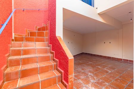 Casa à venda com 350m², 4 quartos e 5 vagas Casa à venda com 350m², 4 quartos e 5 vagasÁrea comum