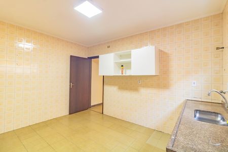 Casa à venda com 350m², 4 quartos e 5 vagas Casa à venda com 350m², 4 quartos e 5 vagasCozinha