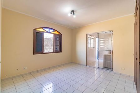 Casa à venda com 350m², 4 quartos e 5 vagas Casa à venda com 350m², 4 quartos e 5 vagasSala 3