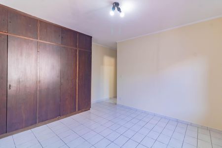 Casa à venda com 350m², 4 quartos e 5 vagas Casa à venda com 350m², 4 quartos e 5 vagasSala 3