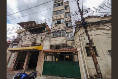 Apartamento à venda com 90m², 2 quartos e sem vagaFachada e portaria