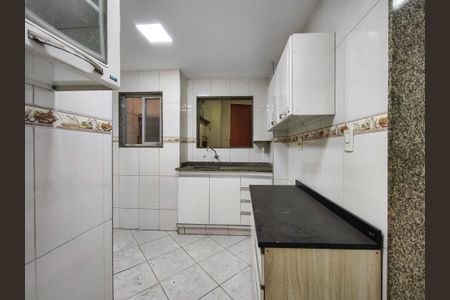 Apartamento à venda com 90m², 2 quartos e sem vagaCozinha