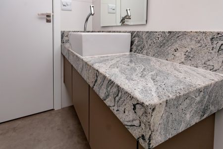 Apartamento para alugar com 81m², 3 quartos e 2 vagas Apartamento para alugar com 81m², 3 quartos e 2 vagasBanheiro da Suíte 1