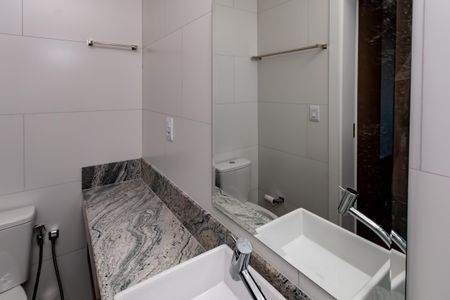 Apartamento para alugar com 81m², 3 quartos e 2 vagas Apartamento para alugar com 81m², 3 quartos e 2 vagasBanheiro Suíte 2