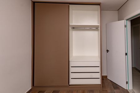 Suíte 2 de apartamento para alugar com 3 quartos, 81m² em Jaraguá, Belo Horizonte