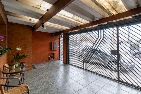 Casa à venda com 472m², 5 quartos e 1 vaga Casa à venda com 472m², 5 quartos e 1 vagaGaragem